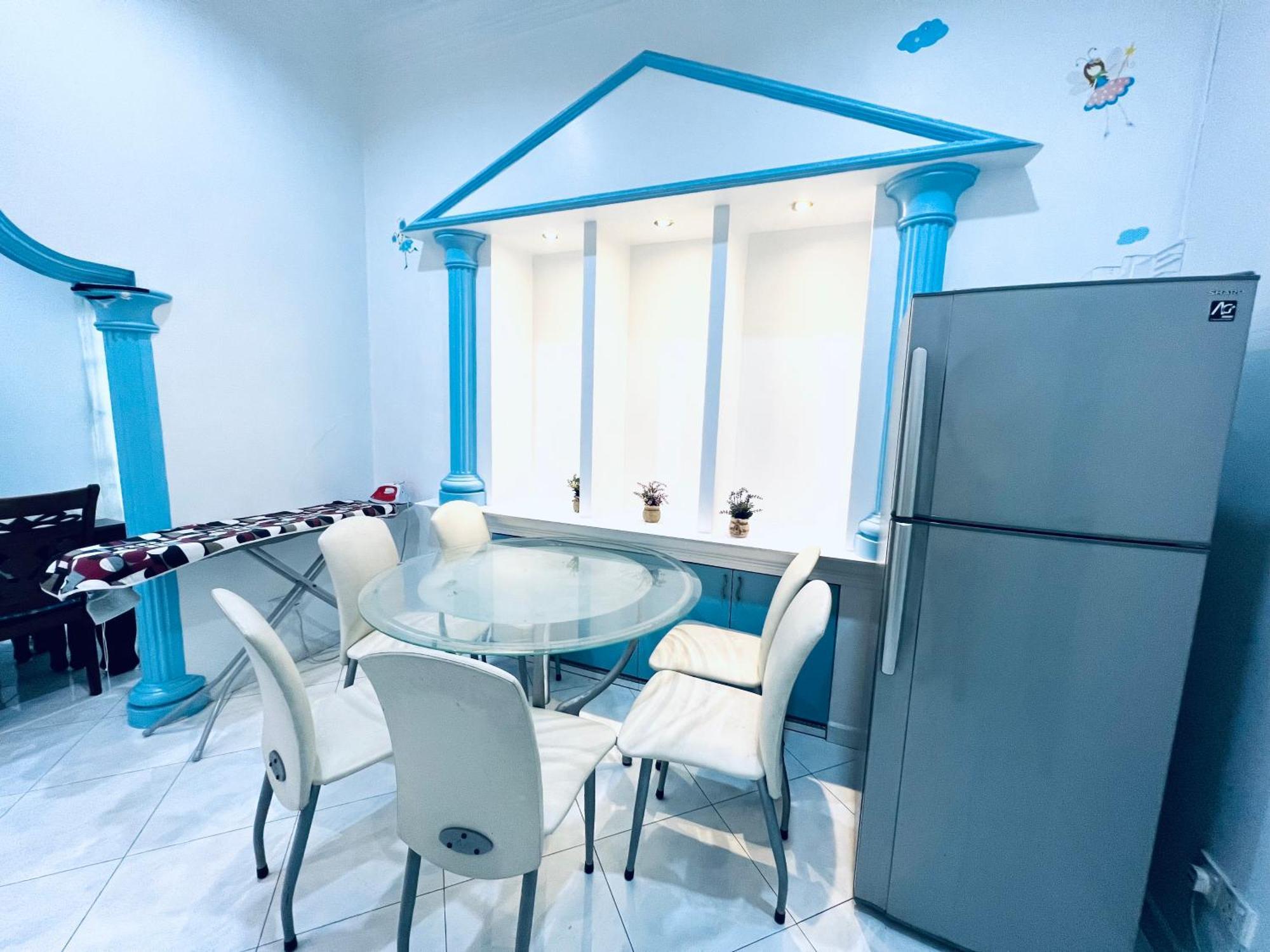 Singhome Holiday House Мерсинг Екстериор снимка
