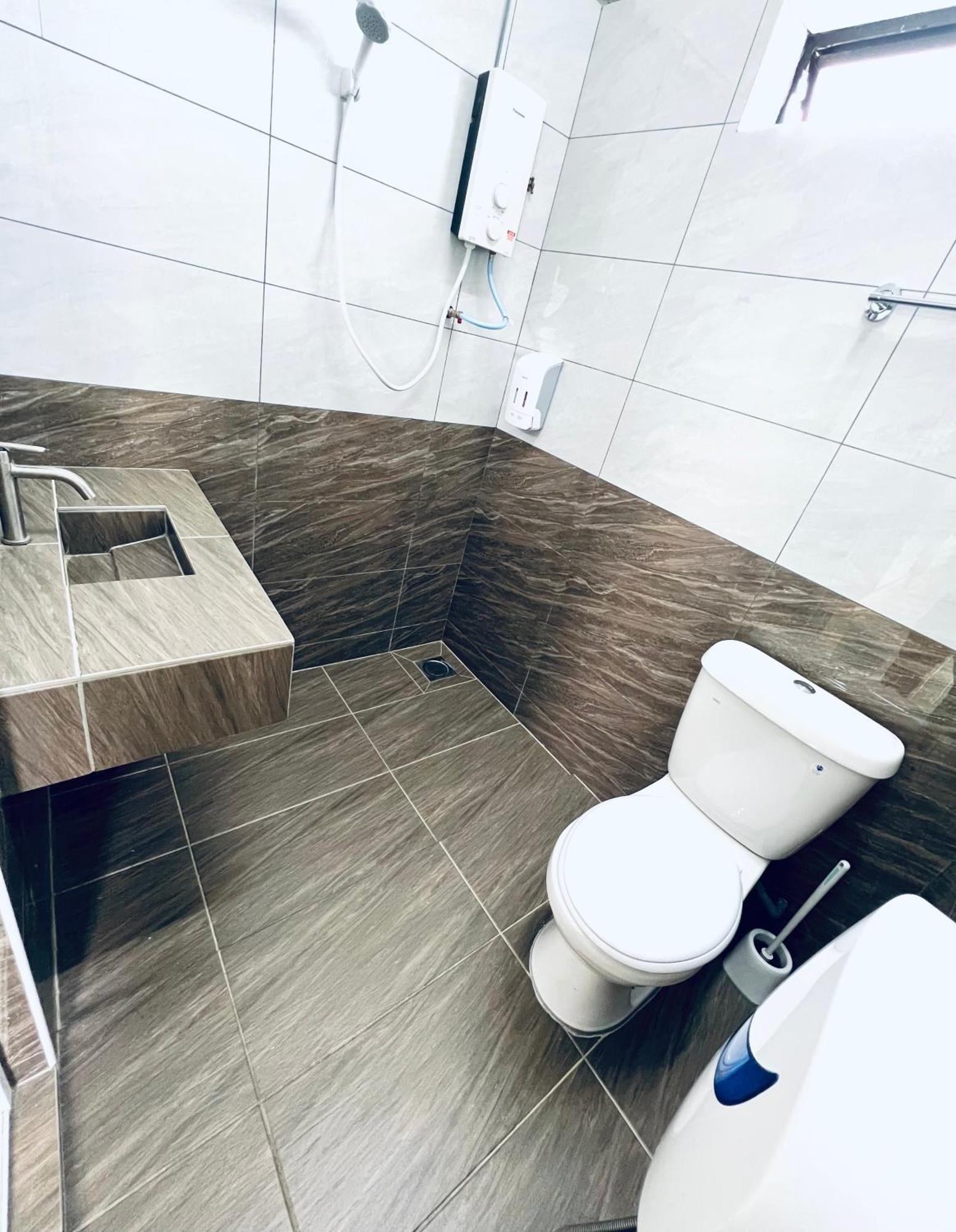 Singhome Holiday House Мерсинг Екстериор снимка